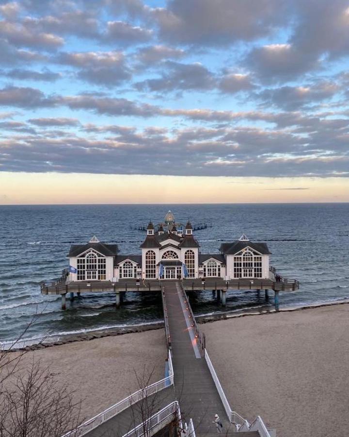 Hotel meerblau Sellin  Buitenkant foto